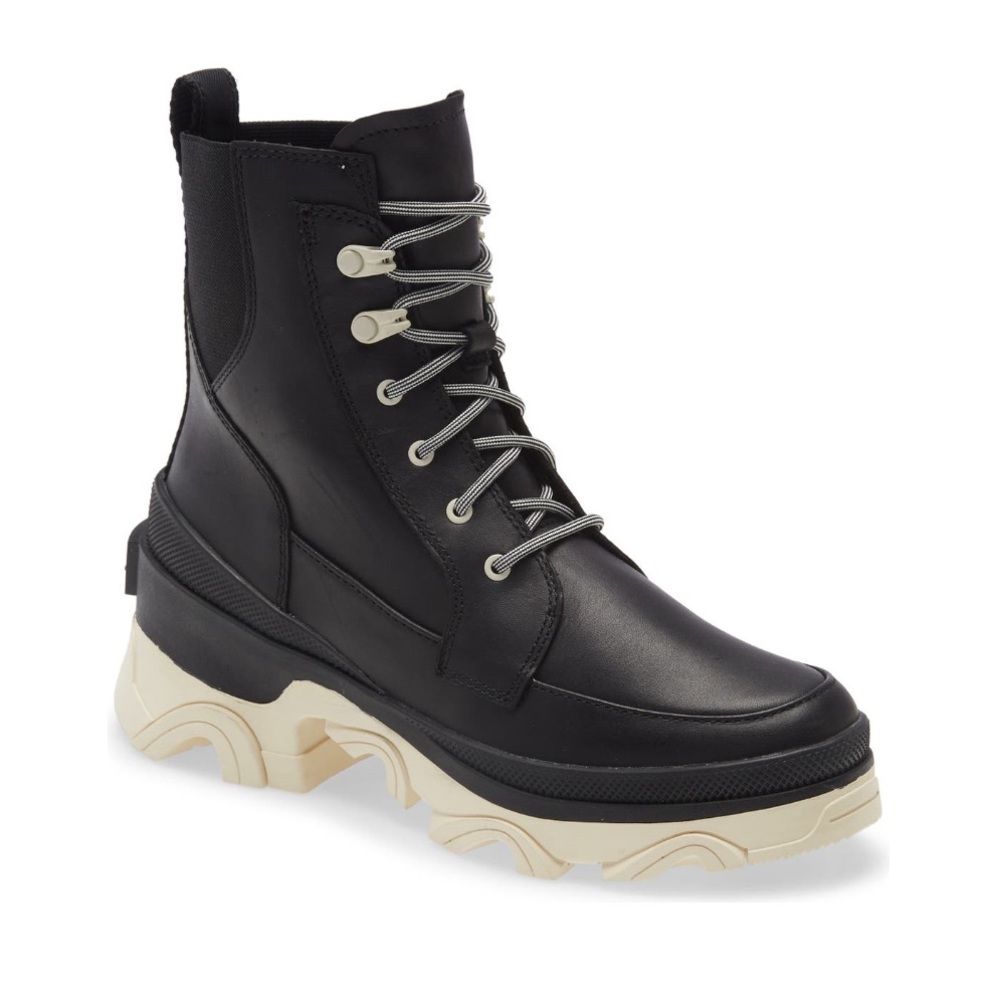 SOREL Lace Up Water Proof Bootie Size 9 NEW/Showroom Sample